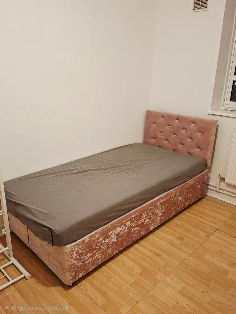 Single room to let £560