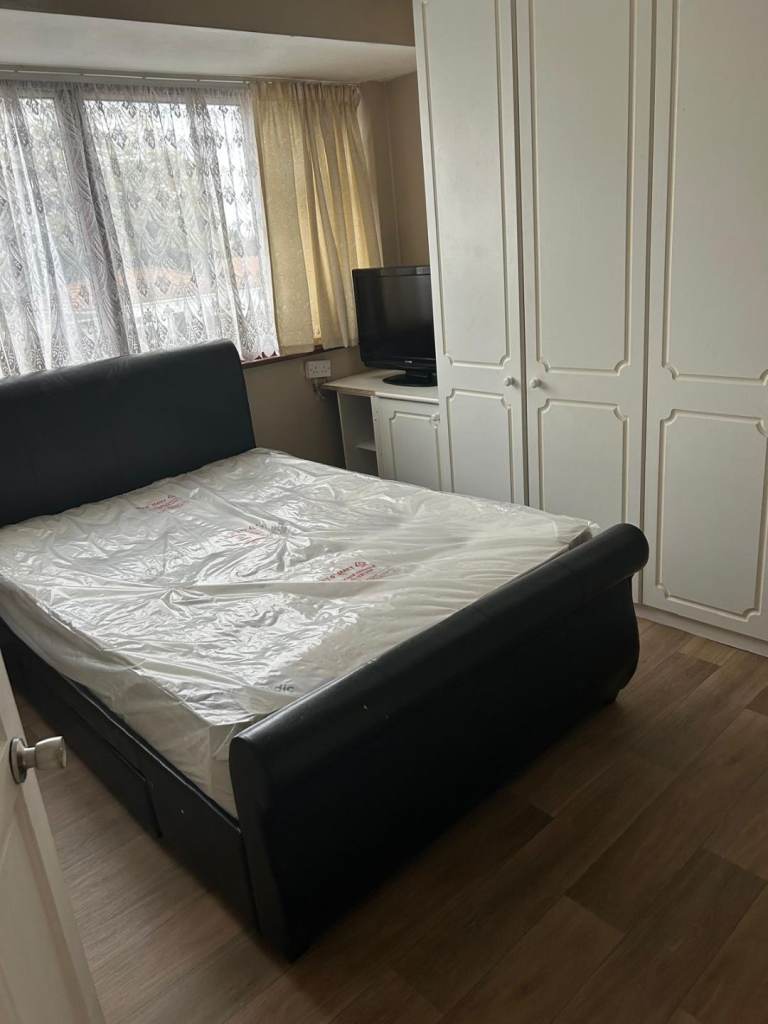 Double room for rent