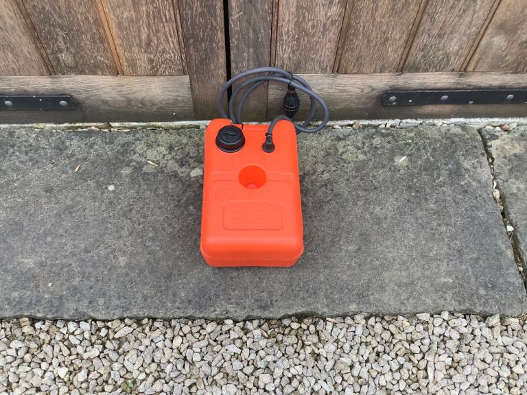Fuel tank for outboard engine