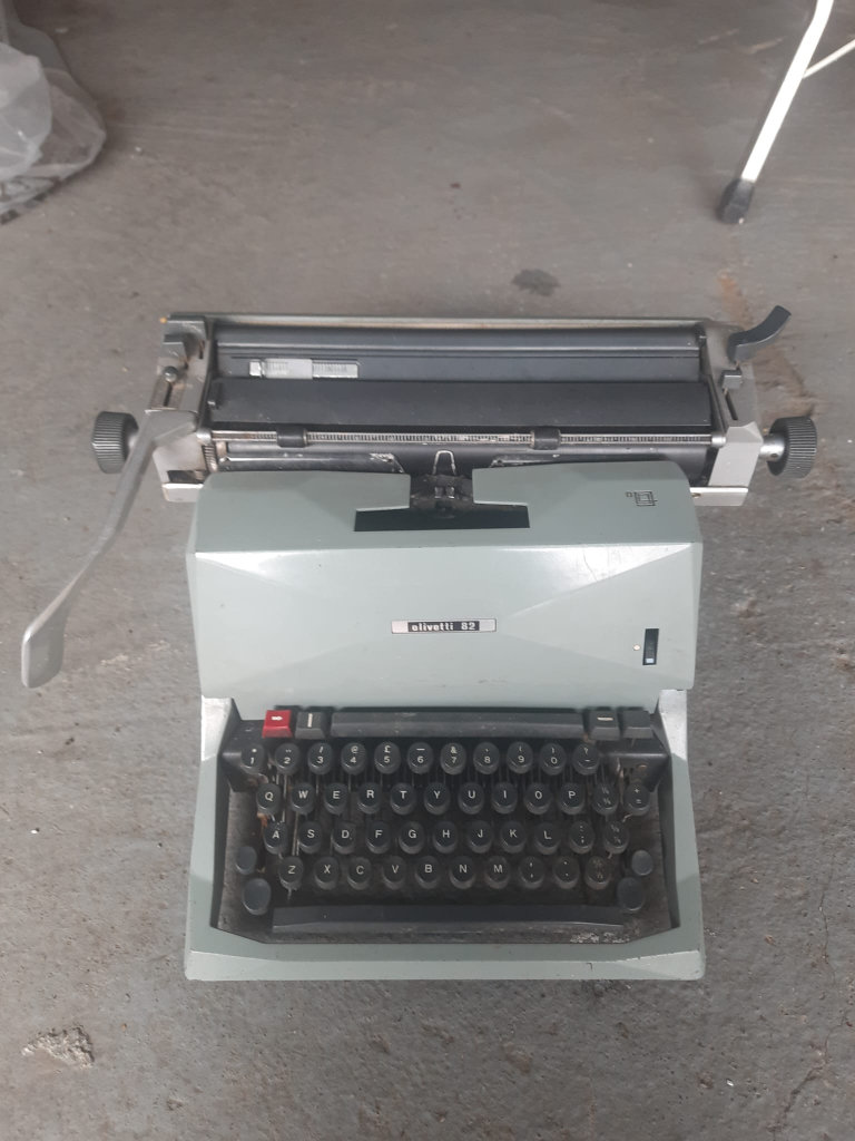 Rare British Olivetti Made in Glasgow Olivetti 82 Typewriter circa 1960’s