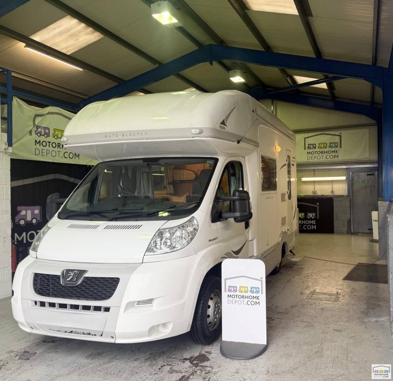 2007 Autosleeper Nuevo 4 Berth 4 Travelling Belts End Kitchen