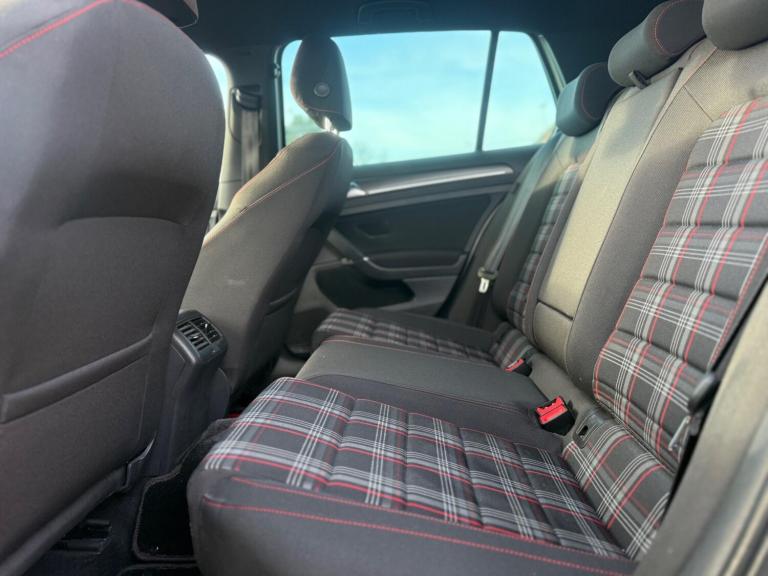  Volkswagen Golf 2.0 TSI GTI DSG Euro 6 (s/s) 5dr Petrol Automatic