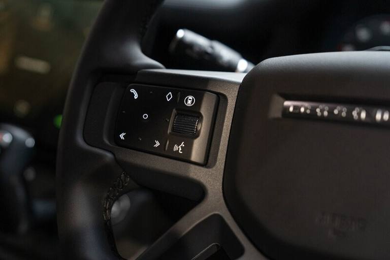  Land Rover SUV 4WD 3.0 Automatic Diesel Defender 90 Hard Top SUV Diesel Automatic