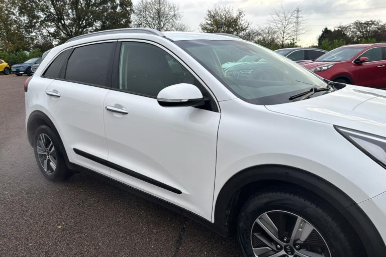  Kia Niro Hybrid 1.6 Gdi 2 Suv 5dr Petrol Hybrid Dct Euro 6 s/s 139 Bhp Petrol