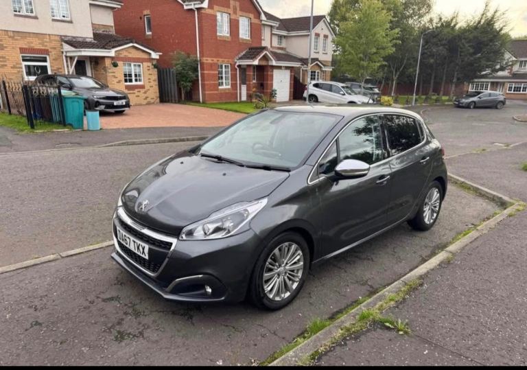 Peugeot, 208, Hatchback, 2017, Manual, 1199 (cc), 5 doors