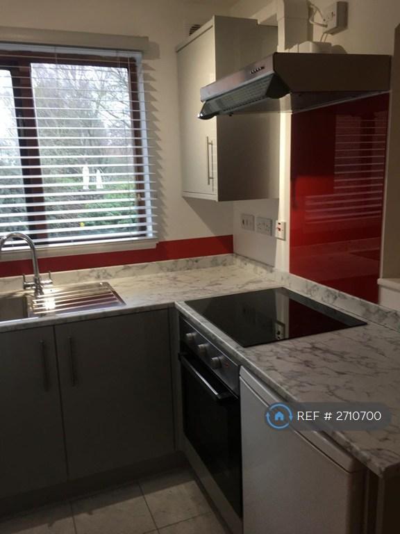 Studio flat in Penlee House, Woking, GU22 (#2710700)