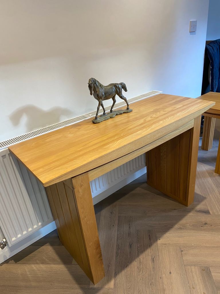 Oak Furnitureland Console Table 