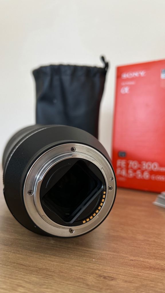 📸 Sony FE 70-300mm f/4.5-5.6 G OSS Lens (SEL70300G) – Full Frame E-Mount