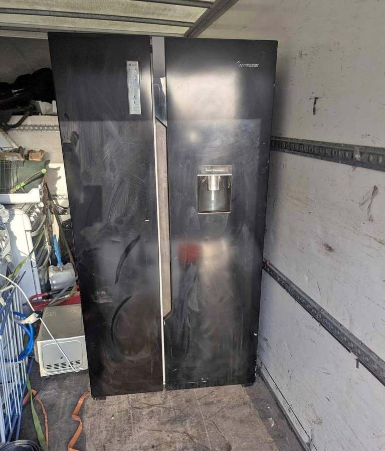 American fridge freezer in excellent working condition. Clean 