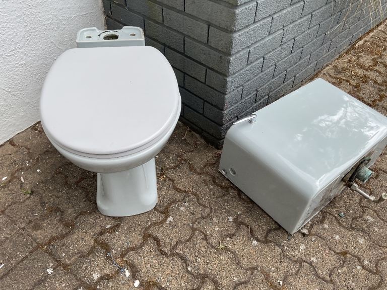 MID CENTURY 1950s Toilet Armitage Shanks Mist VGC  NO MORE TIME WASTERS!