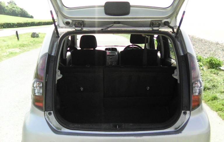 Subaru, JUSTY, Hatchback, 2010, Manual, 998 (cc), 5 doors NOT AYGO 108 YARIS KA JAZZ