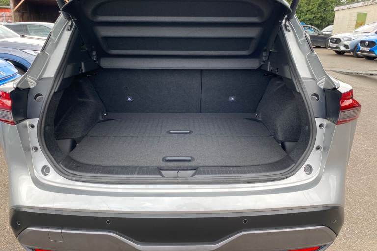 2023 Nissan Qashqai 1.3 DiG-T MH Tekna 5dr Hatchback Petrol Manual