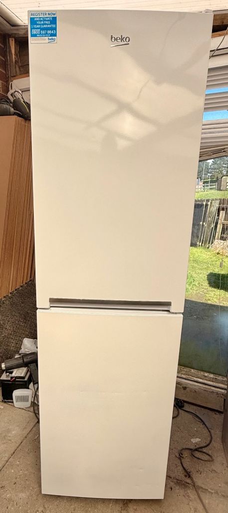 BEKO frost free fridge freezer 