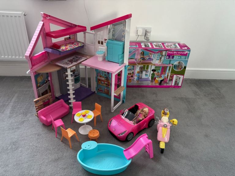 Barbie Malibu Doll House Car Moped Pool 