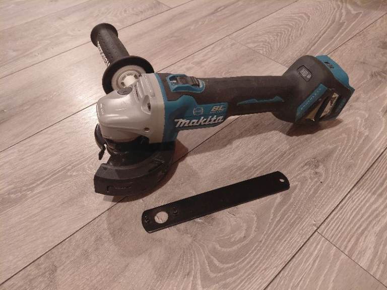 Makita cordless grinder 