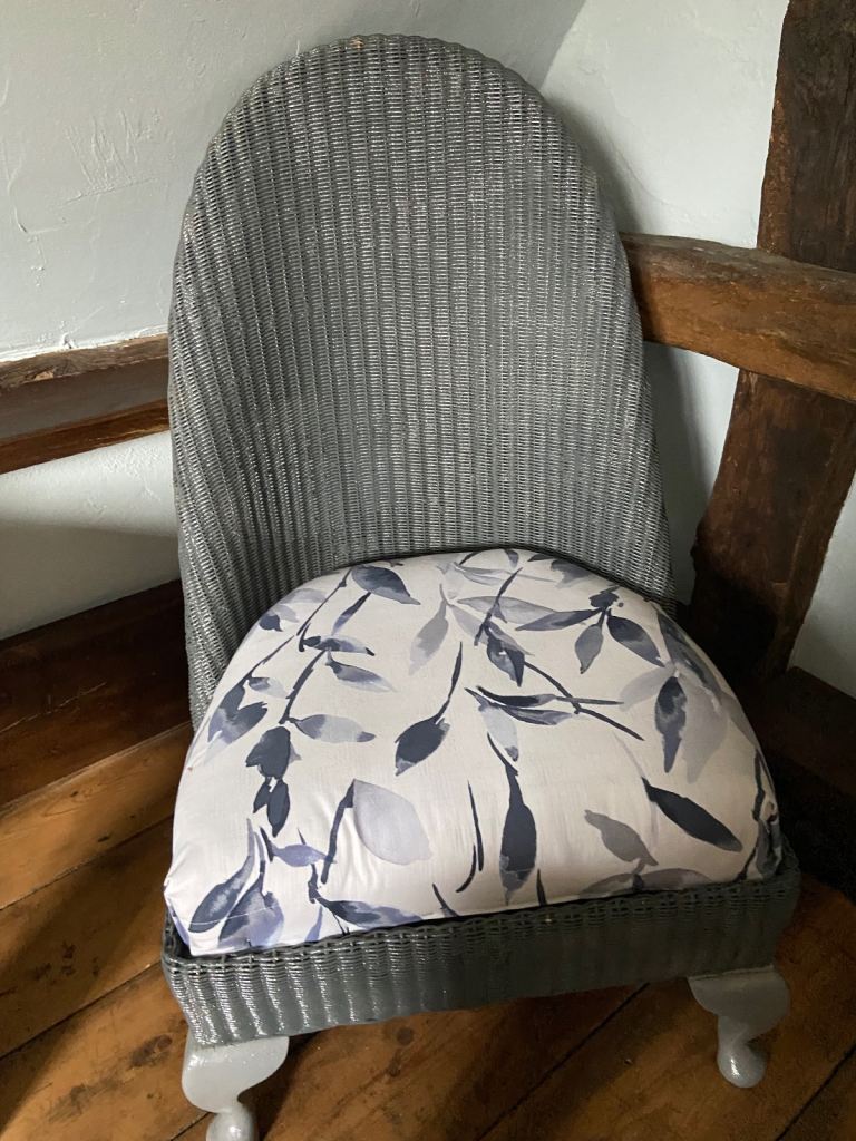 Bedroom chair 
