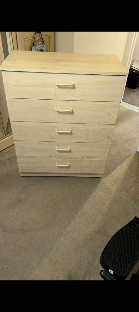 image for  chest of drawers 