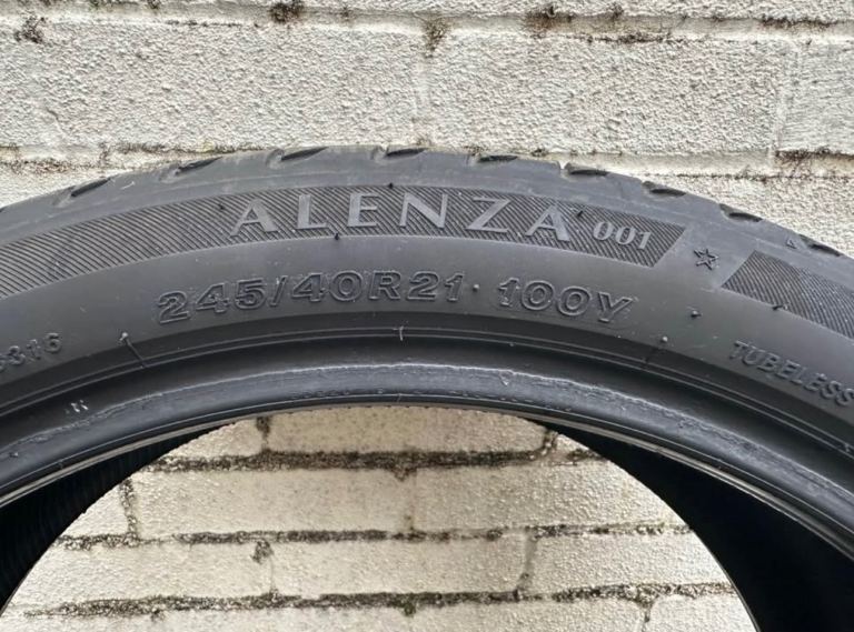 Tyre 245/40R21 100V Alenza 001 *