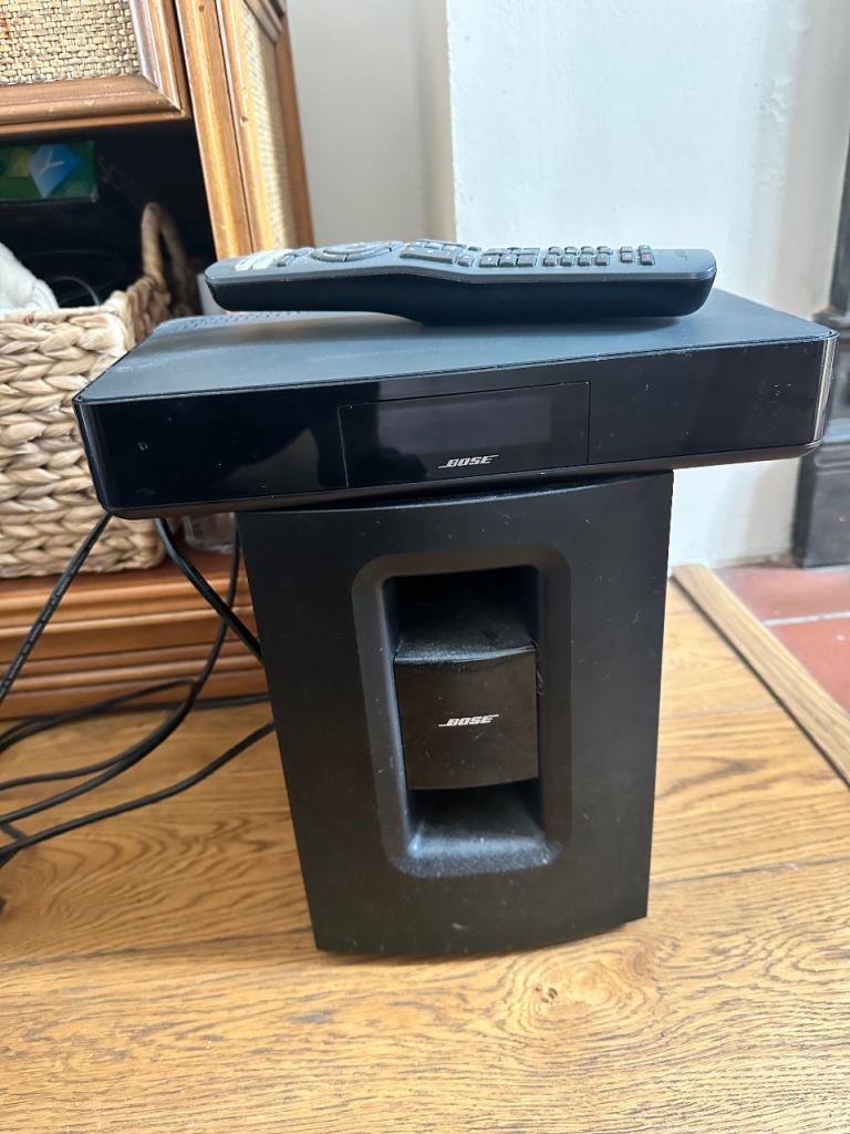 Bose Soundbar cinemate & subwoofer