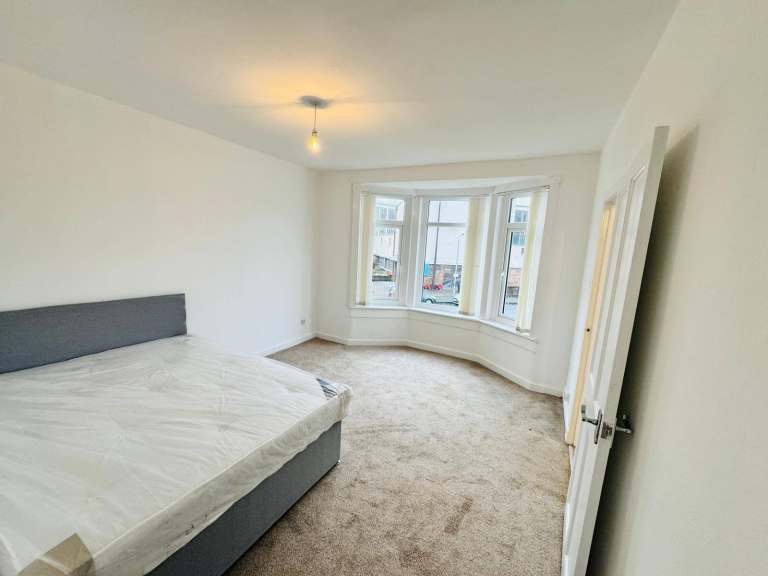 3 Bed Detached House, Craggan Drive, G14 0EP