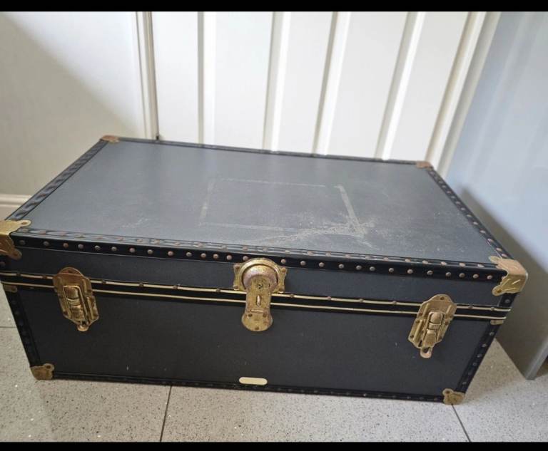 Vintage large Trunk with Key £15