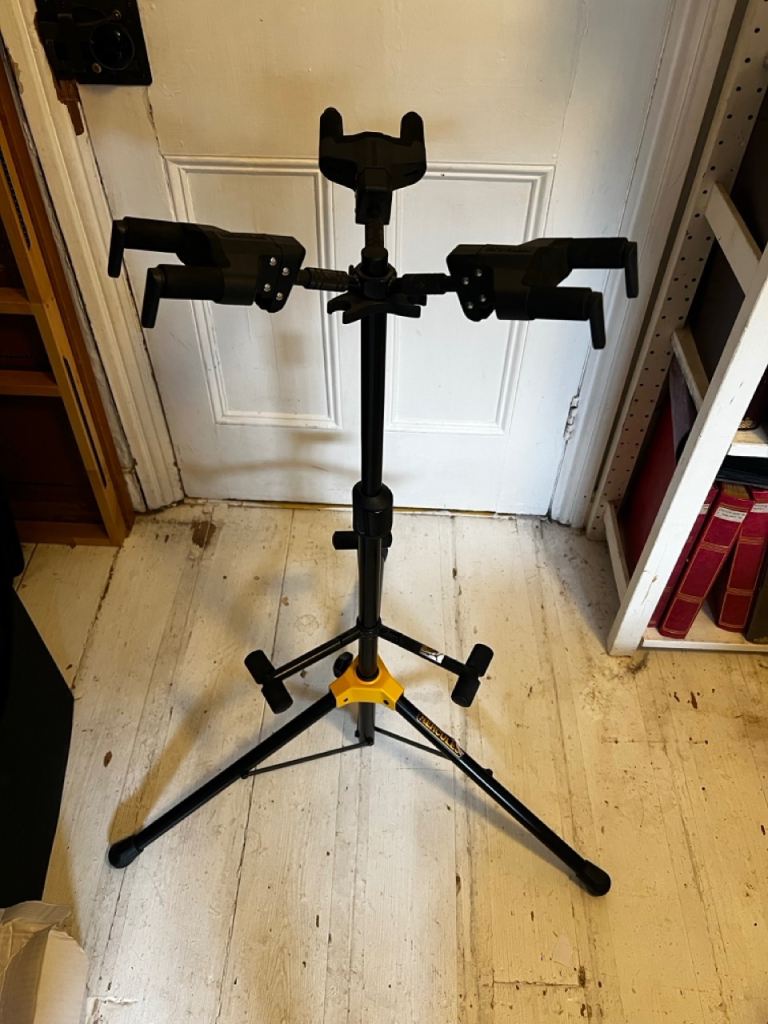 Hercules GS432B triple guitar stand - Excellent condition