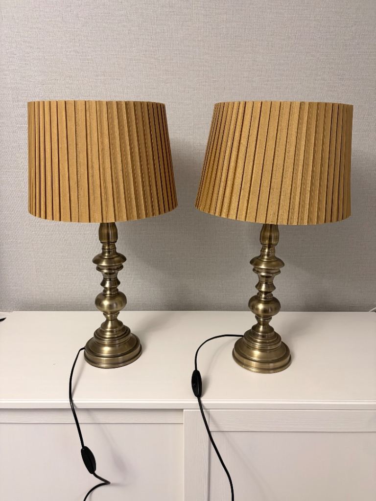 Pair of table lamps