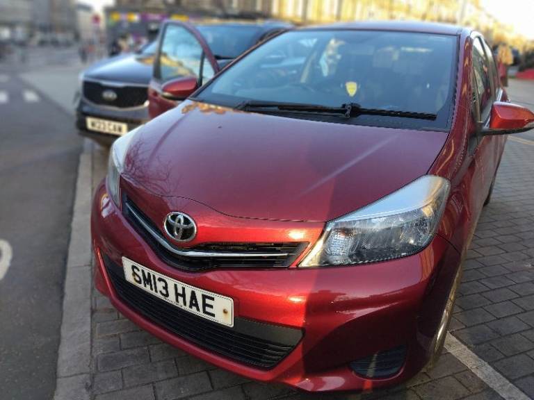Toyota, YARIS, Hatchback, 2013, Manual, 1329 (cc), 5 doors