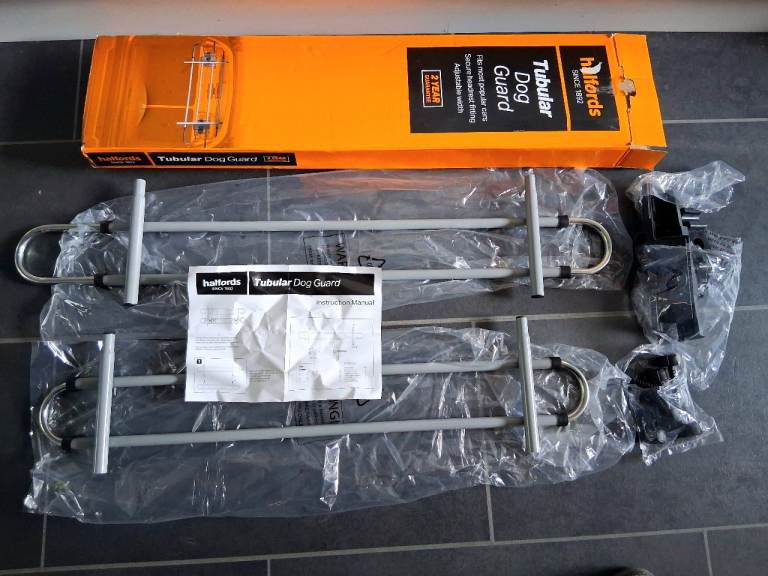Adjustable Halford's Tubular Dog Guard Fits Most Cars - UNUSED