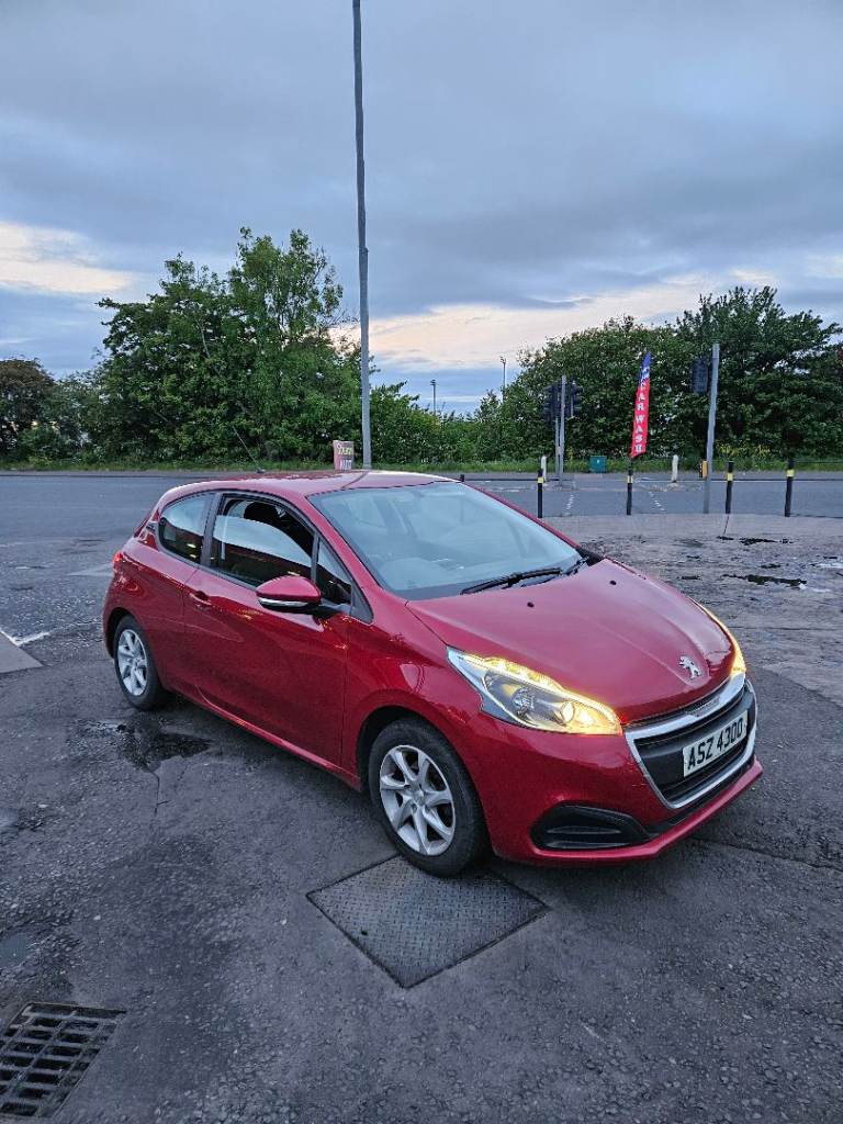 Peugeot, 208, Hatchback, 2017, Manual, 1199 (cc), 3 doors