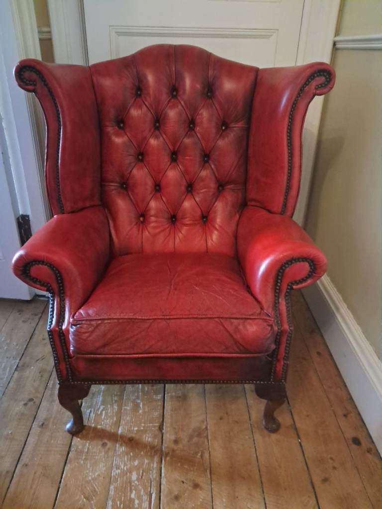 Statement vintage maroon leather Chesterfield chair **fixed price**