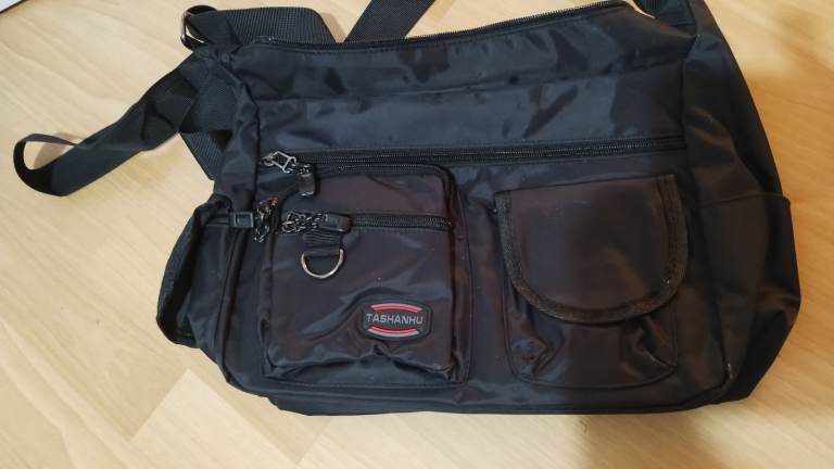 SMALL CAMERA BAG APPROX 340MM WIDE X 250MM HIGH