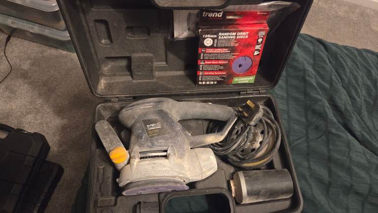 MAC ALLISTER Magnum Orbital Sander with Case – Good Condition