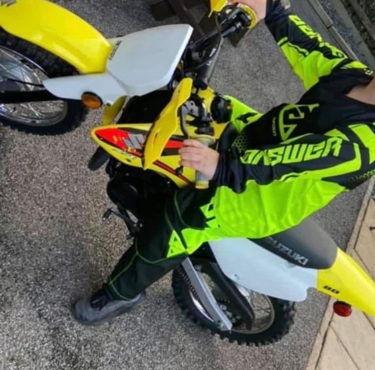 Suzuki jr80