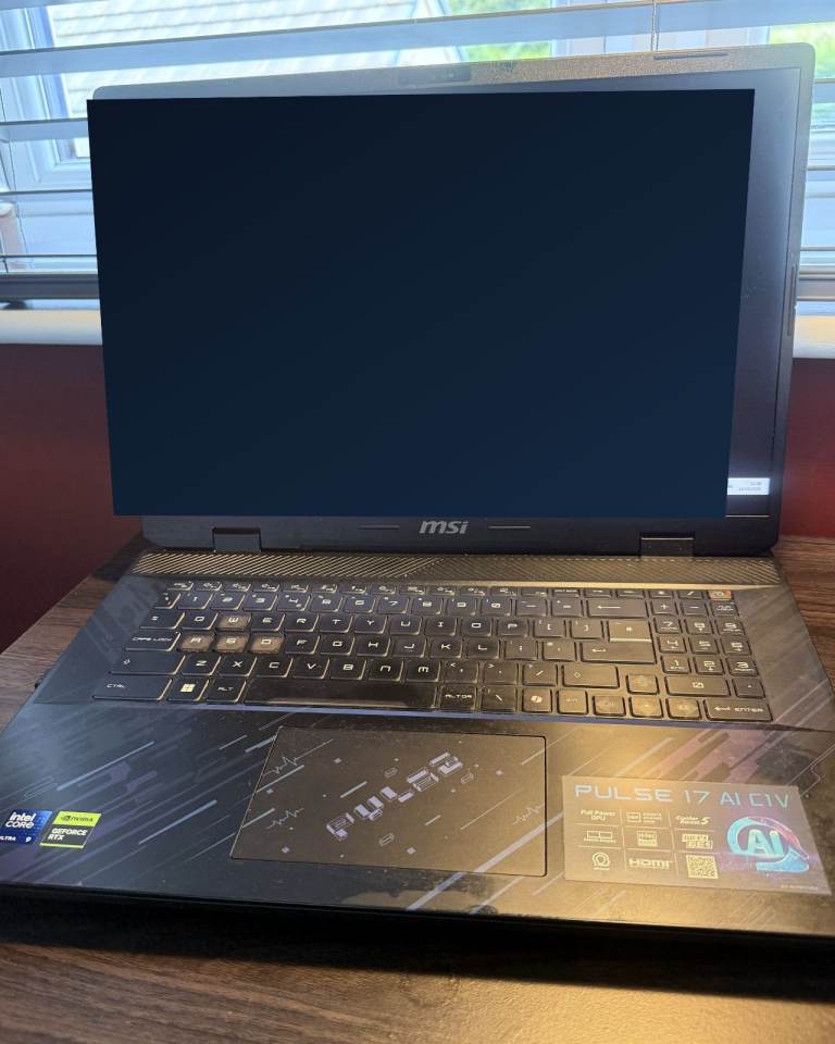 MSI Pulse 17 AI Gaming Laptop - RTX 4060, Ultra 9, 1TB