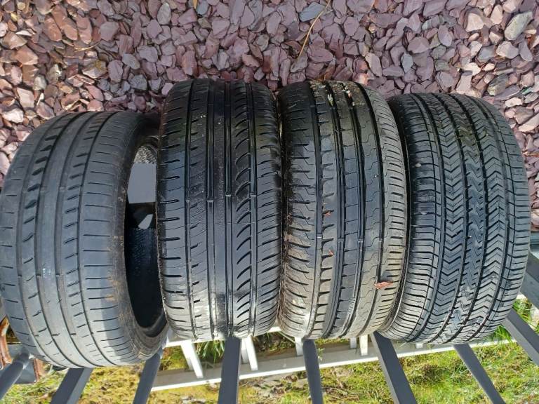 Set off 4 tyres 225/40/18
