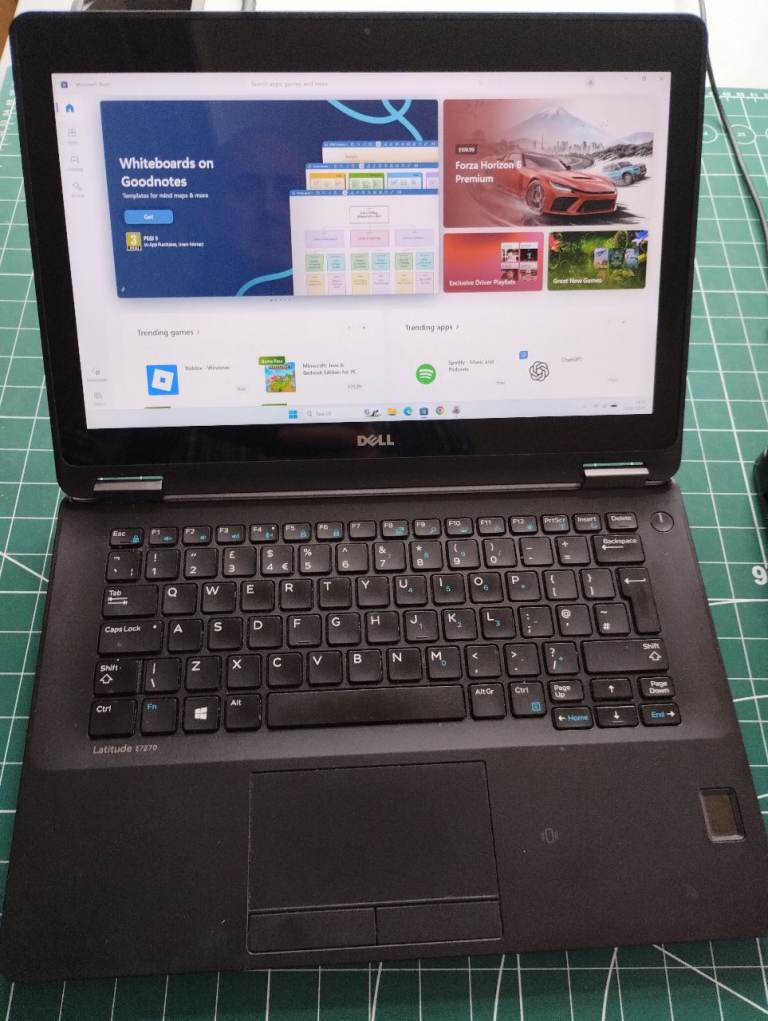 Dell i5 Touchscreen, Windows 11, FULL MS OFFICE, SSD,  12GB RAM, 256GB SSD, Cam, Backlit Keys, HDMI.