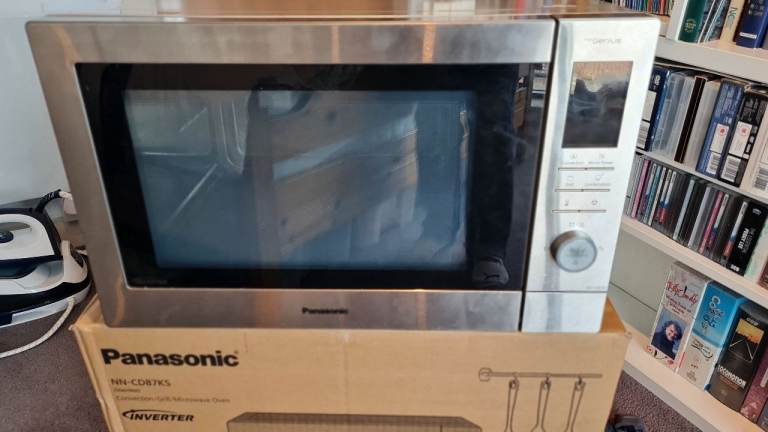Panasonic Microwave NN-CD87KS