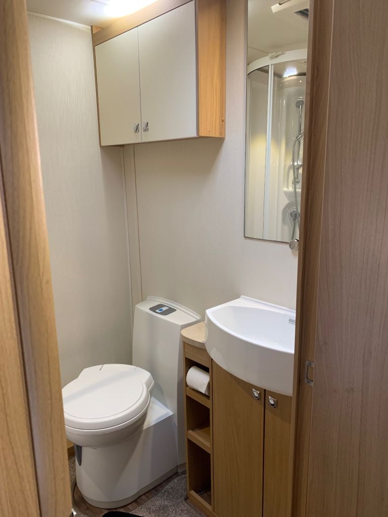 2013 Elddis Avante 576 , 6 berth with Motor Mover and New Awning 