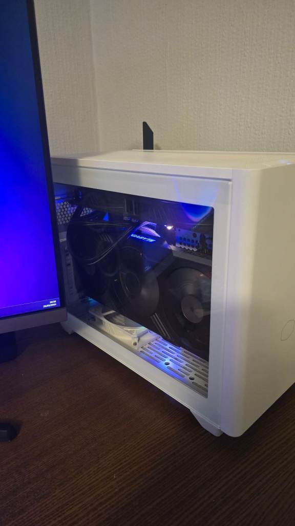 Gaming PC - Small Form Factor - 7900XT GPU - 7700X CPU