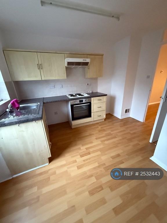 2 bedroom house in Coniston Road, Peterborough, PE4 (2 bed) (#2532443)