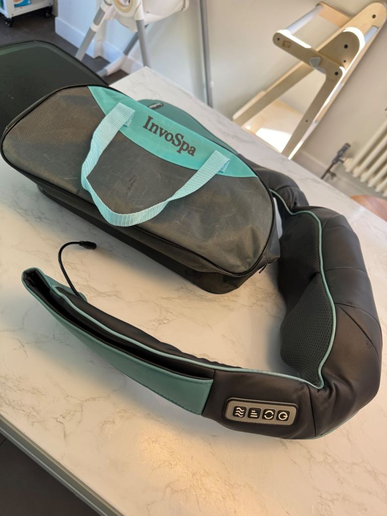 InvoSpa Neck & Shoulder Massager – Shiatsu Heat – With Carry Case