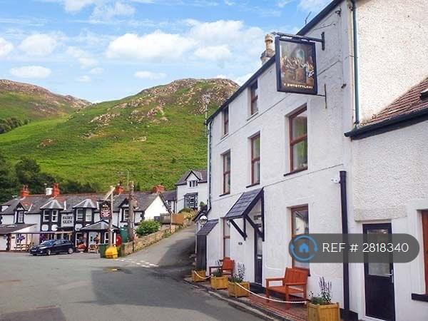 2 bedroom flat in Y Bedol, Capelulo, Dwygyfylchi, LL34 (2 bed) (#2818340)