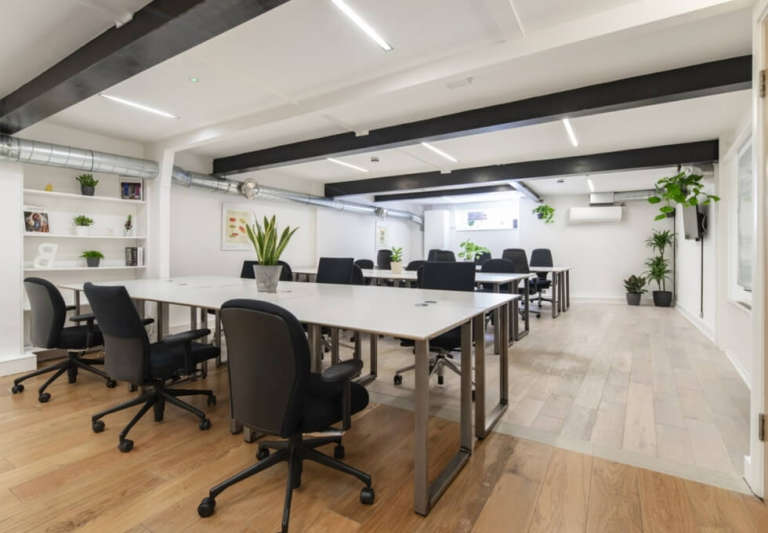 Furnished offices to rent in *Brick Lane*. Office Spaces for 12 to 26 desks E1