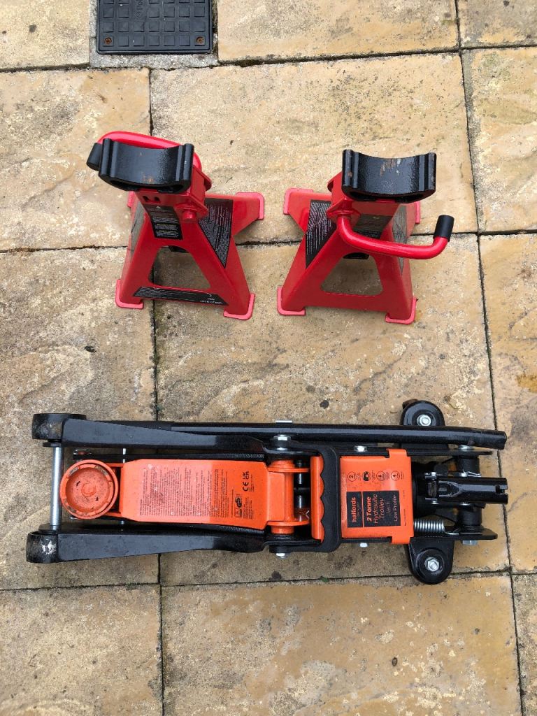 Halfords Hydraulic Trolley Jack