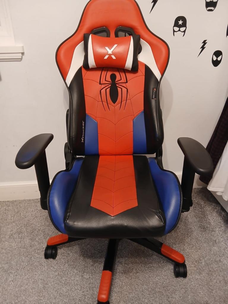 Gaming chair 