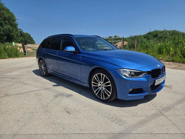 BMW 3 Series M Sport Touring 330d 5dr Diesel Auto xDrive (258 ps) Huge Spec (HUD/HK/Pan Roof) 