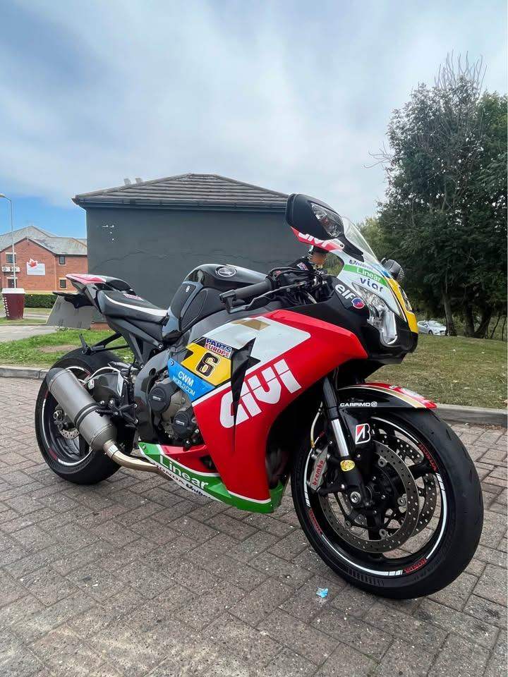 CBR1000RR Fireblade 2009