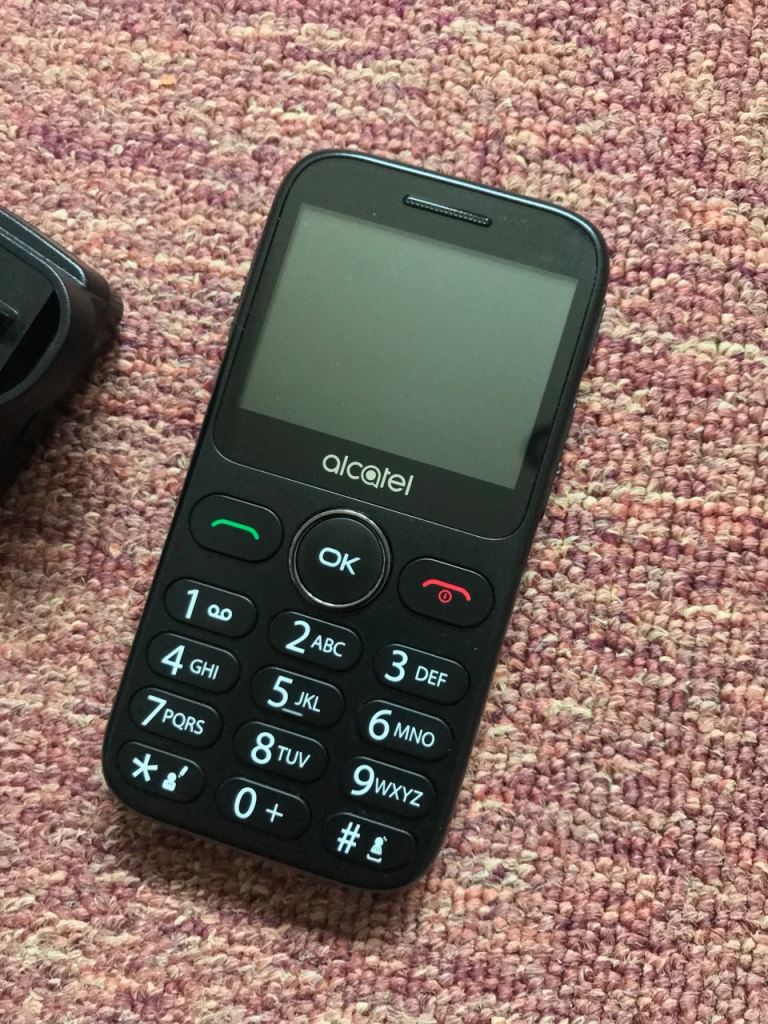 RRP £80 Immaculate Alcatel 2019G 10MB black and grey mobile phone large keypad SOS button