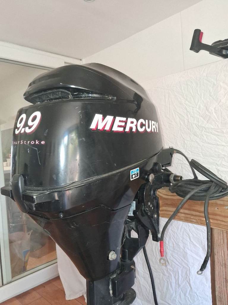 Mercury 9.9 outboard short shaft with throttle control 